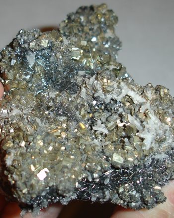 jamesonite, pyrite, and quartz