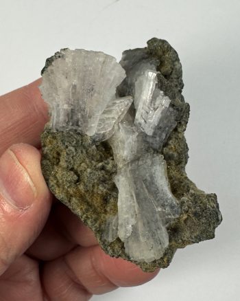 Beautiful heulandite crystals on matrix